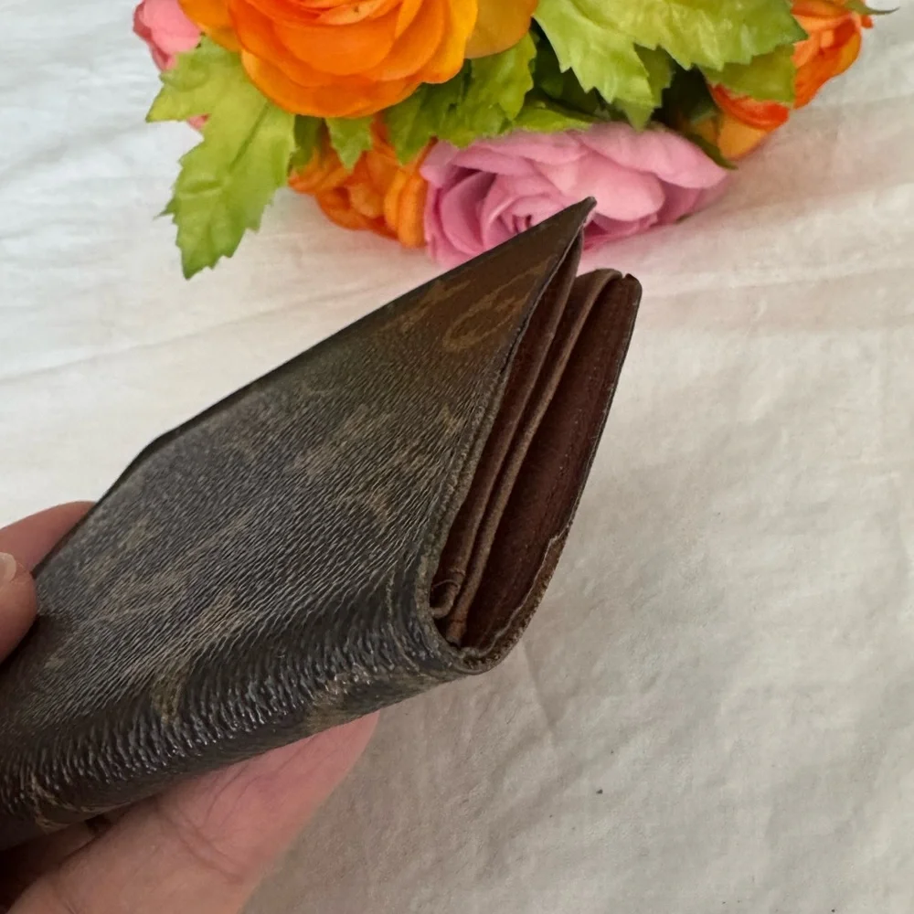 Authentic Louis Vuitton Brown and Tan Monogram Wallet